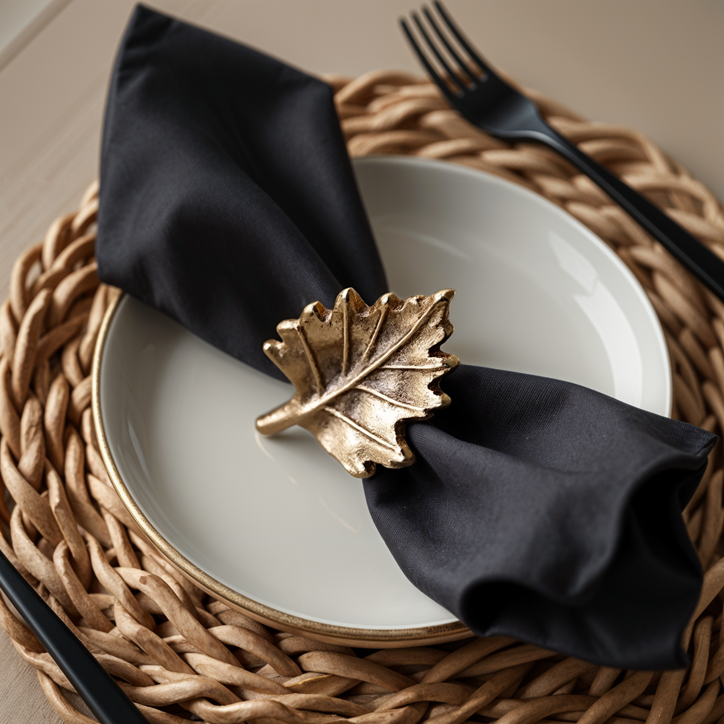 Classic Leaf Metal Napkin Ring Gold Set of 4
