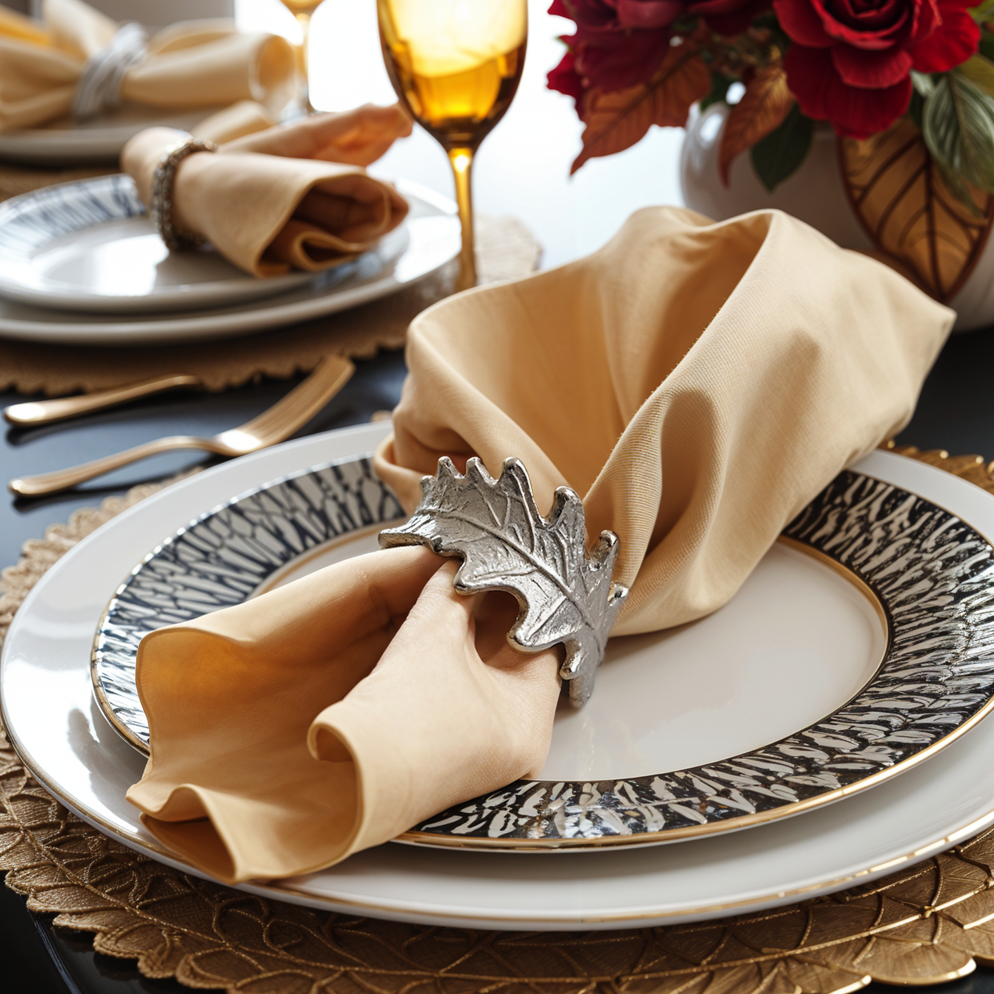 Oak Leaf Metal Napkin Ring Silver Set of 4