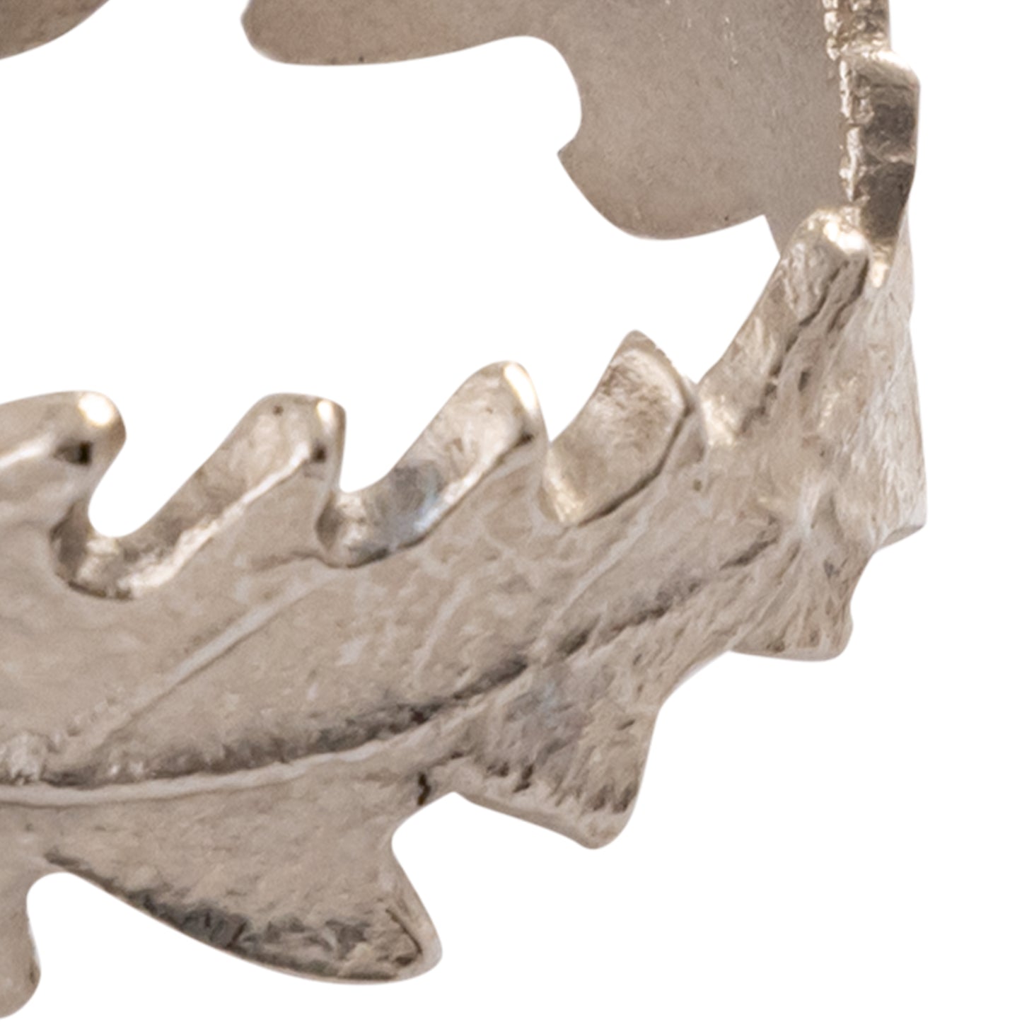 Oak Leaf Metal Napkin Ring Silver Set of 4