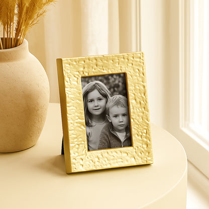 Sudbury Textured Metal Photo Frame Small Gold (3"x5")